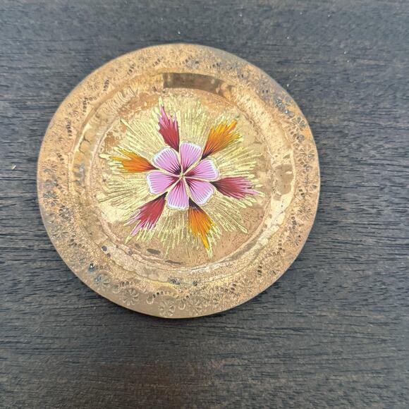 VTG Brass Hand Painted Metal 4" Tray Plate Trinket Dish Artisan Floral Pansy - Picture 3 of 12